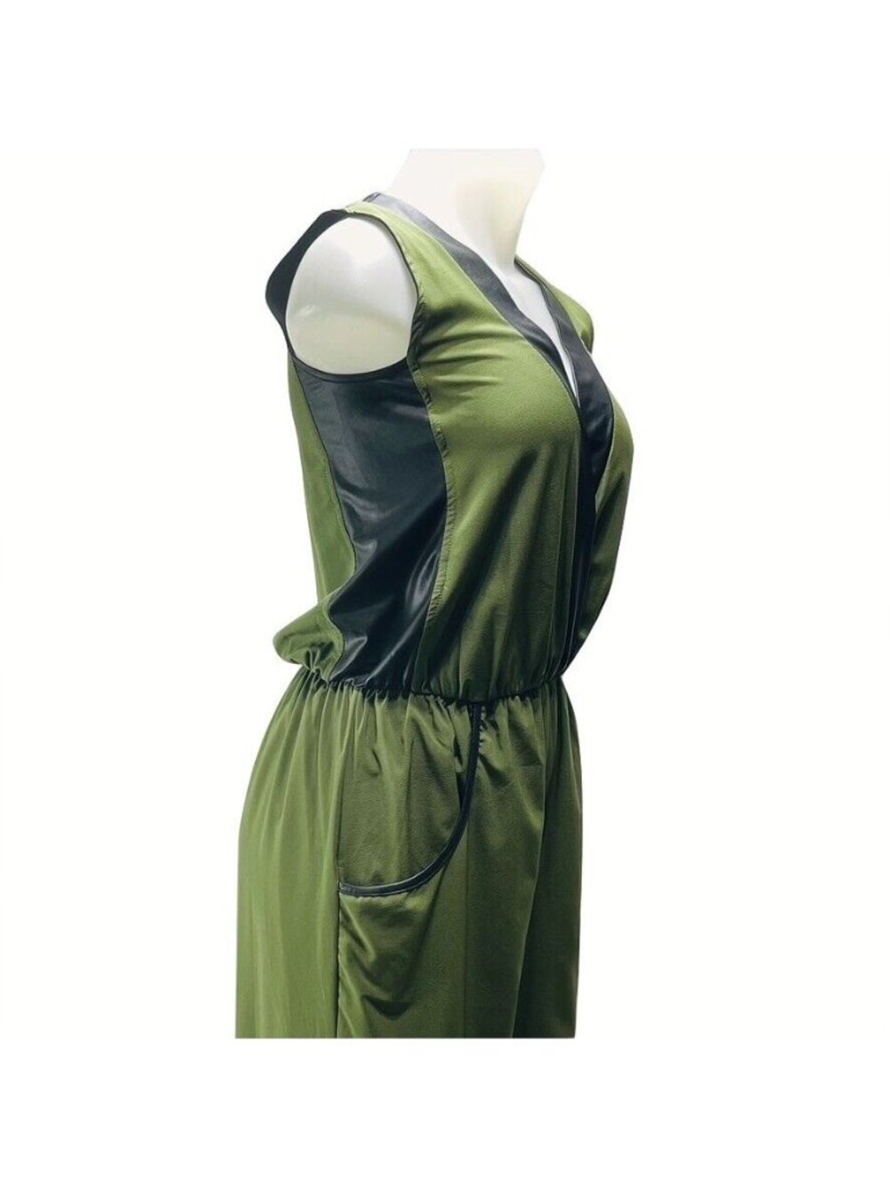 SAVANNAH RAE Sleeveless Olive & Black Jumpsuit With V-Neck - Picture 7 of 13